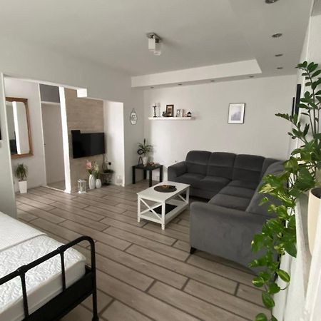 Apartment Tijana Bar Bagian luar foto
