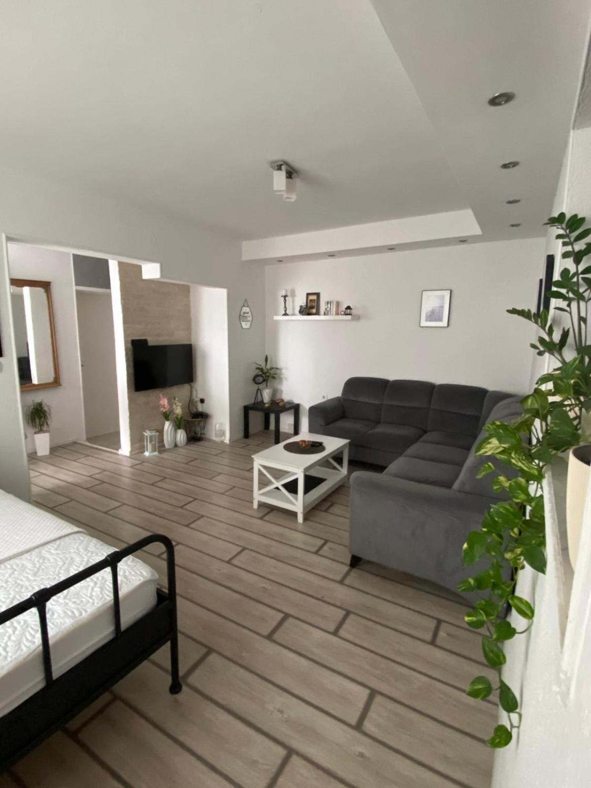 Apartment Tijana Bar Bagian luar foto
